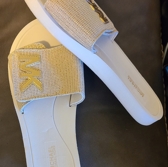 Michael Kors Slides/Slip-Ons - Picture 3 of 5